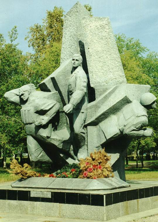 18-09 Памятник воинам-интернационалистам ..jpg